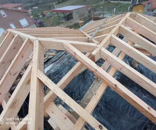 Cubiertas de madera · carpintería Llanos